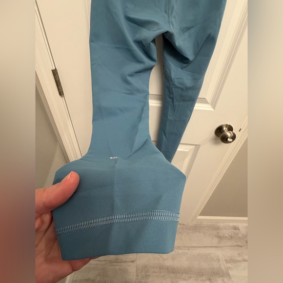 Lululemon Wunder Train high-rise 23 inch crop leggings- size 4 - Picture 5 of 9